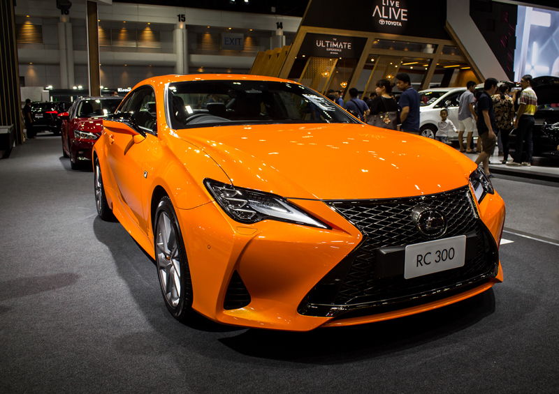 vezio automobilis lexus