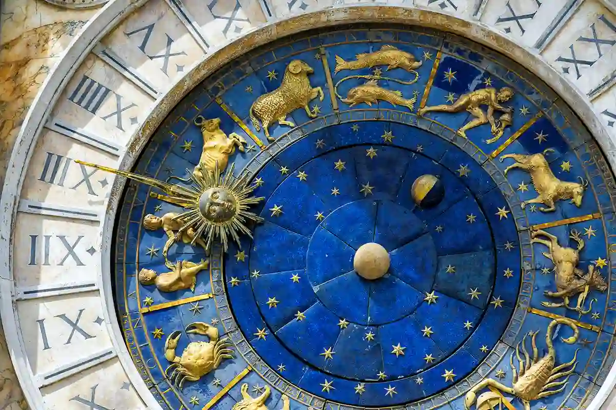 Spalio mėnesio horoskopas (2023)