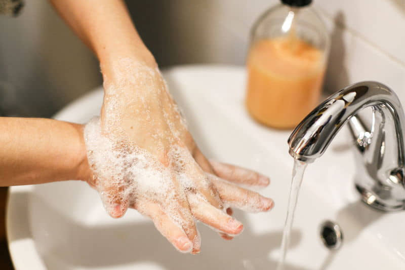 Kaip taisyklingai plauti rankas
